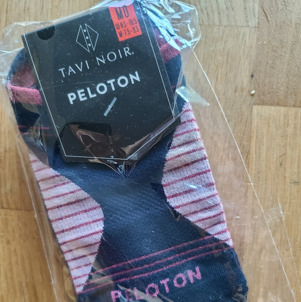 Tavi Noir Women’s Peloton Tech Socks Size Medium